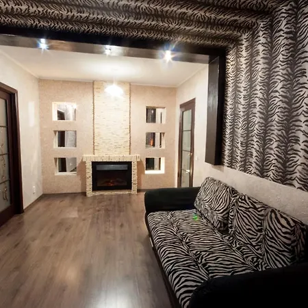 Prospekt Svobody 40 Apartment Uzhhorod Exterior photo