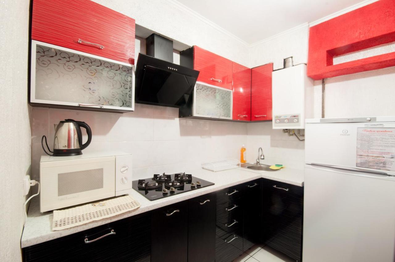 Prospekt Svobody 40 Apartment